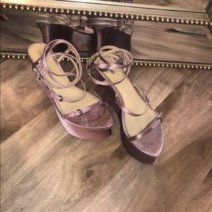 Leon Max Satin Platforms